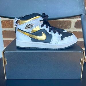 Jordan 1 Mid (PS)